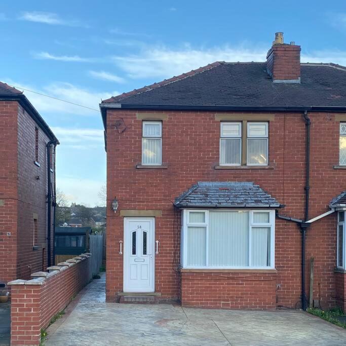 Cosy Semi-detached House To In West Yorkshire 2 Bedroom Дом отдыха Heckmondwike